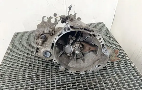 Toyota Yaris Manual 5 speed gearbox 