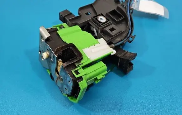 Alfa Romeo Giulietta Rear door lock IMPRK1569424