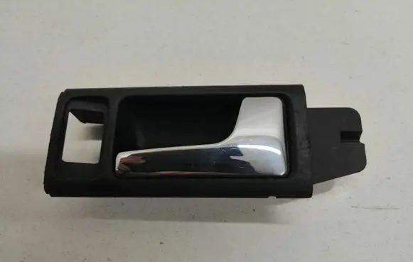 Audi A6 S6 C4 4A Front door interior handle 4A0837020C