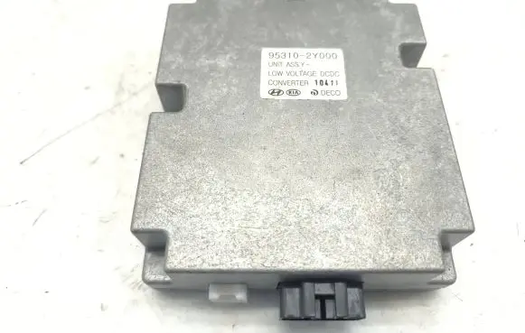 Voltage converter inverter