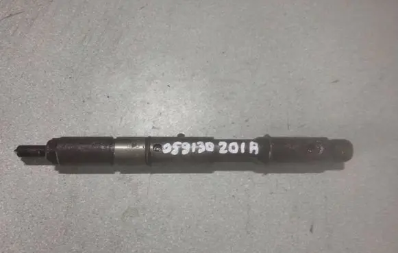 Audi A6 S6 C5 4B Fuel injector 059130201A