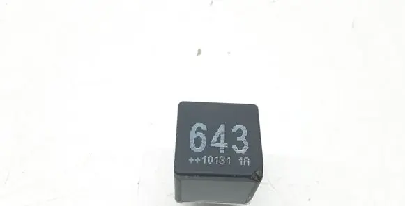 Audi Q7 4L Other relay 8K0951253