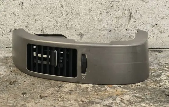 Toyota Prius (XW20) Dashboard side air vent grill/cover trim 5568047020