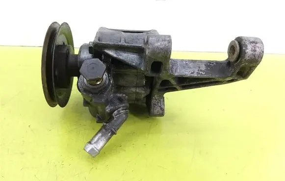 Ford Galaxy Power steering pump 1J0907379D
