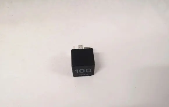 Volkswagen Golf IV Other relay 95vw10k705ca 7m0951253a