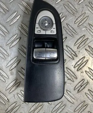 Mercedes-Benz Vito Viano W447 Electric window control switch A2059056911