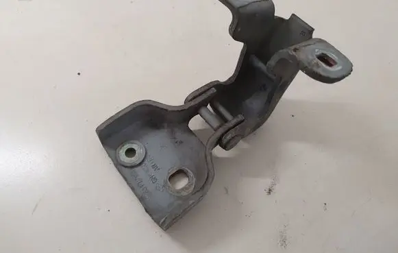 Opel Vivaro Front door lower hinge 311772H GM66380