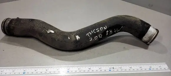 Hyundai Tucson JM Intercooler hose/pipe