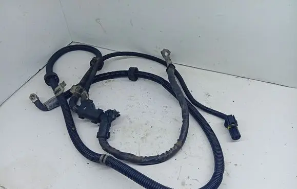 Mercedes-Benz C W204 Wires (starter motor) A2075400610