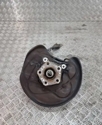 Audi Q7 4M Rear wheel hub
