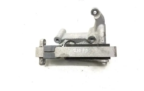 Volvo XC60 Engine mount bracket 31430470