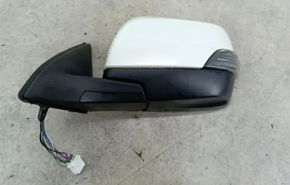 Subaru Legacy Front door electric wing mirror A7333666