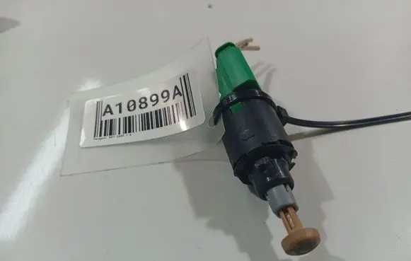 Peugeot 407 Brake pedal sensor switch