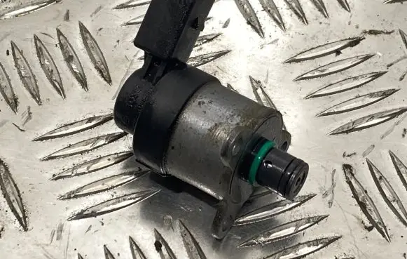 Fuel pressure sensor