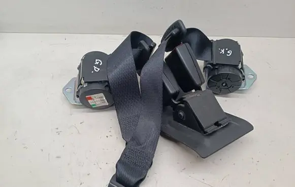 Mini One - Cooper Clubman R55 Rear seatbelt 608201000D 130520