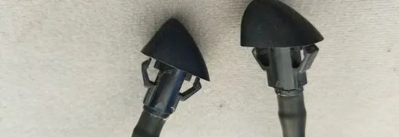 Subaru XV Windshield washer spray nozzle 
