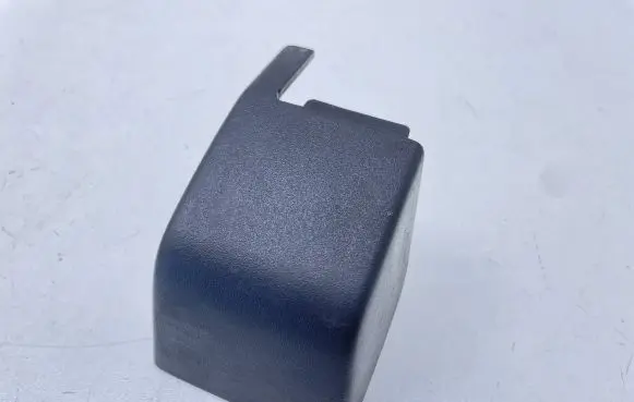 Volvo XC60 Front driver seat rail trim 30749767