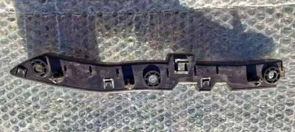 Citroen Berlingo Front bumper mounting bracket 9821847480