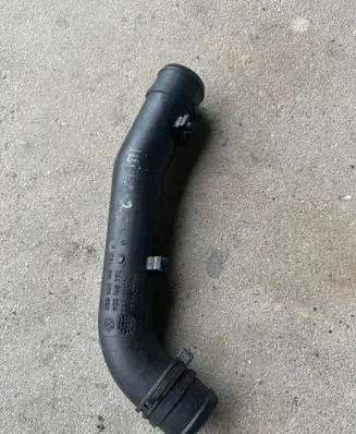 Intercooler hose/pipe