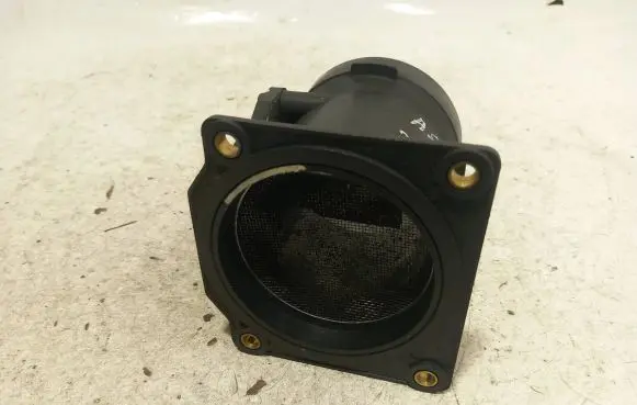 Audi A6 S6 C5 4B Mass air flow meter 078133471C AFH7008C