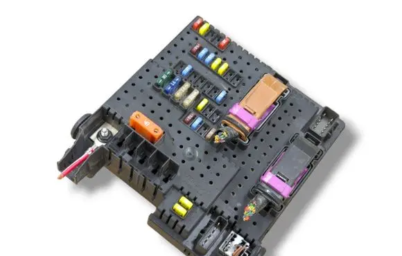 Volvo S60 Fuse module 28014120 30732769