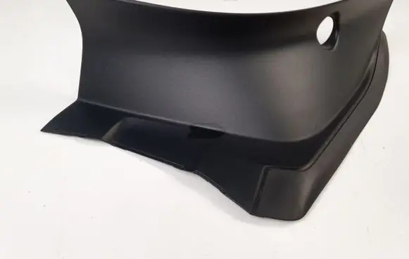 Polestar 2 Rear/tail light trim molding 32228375