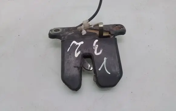 Audi 80 90 S2 B4 Loading door lock 