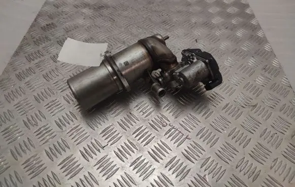 Audi A5 Sportback 8TA EGR valve cooler 04L131501B 04L131512A