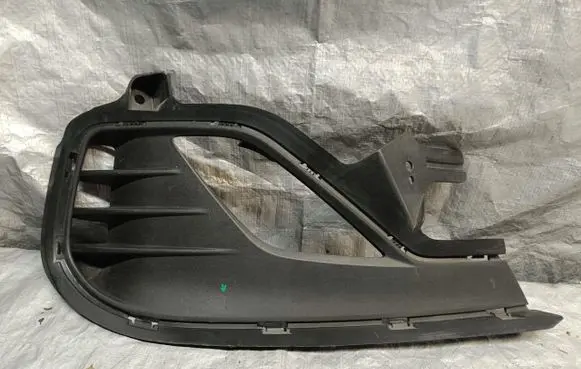 Hyundai i30 Front bumper lower grill 86564-G4AB0