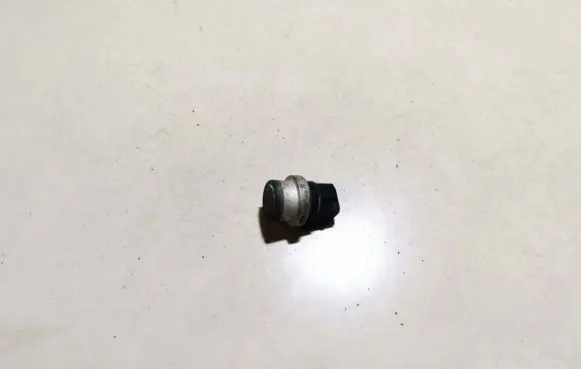 Coolant temperature sensor