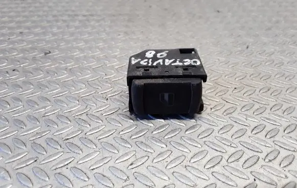 Skoda Octavia Mk1 (1U) Electric window control switch 1U0959855A