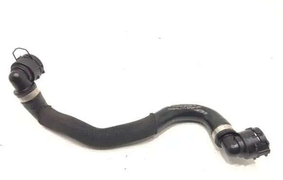 Mercedes-Benz CLS C257 Engine coolant pipe/hose A2575011100
