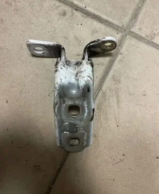 Opel Astra K Rear door upper hinge P16196