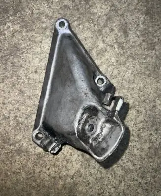 BMW 5 E60 E61 Engine mounting bracket 6769153 1706AC46000