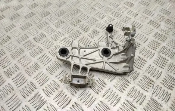 Mercedes-Benz GLK (X204) Other engine bay part A6510902241