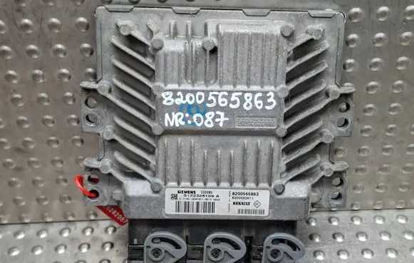Renault Scenic II - Grand scenic II Engine control unit/module S26282087 S122326109A 8200592611