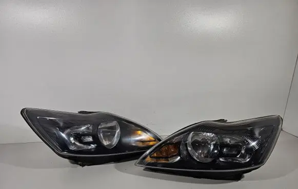 Ford Focus Headlights/headlamps set 114320261102