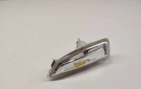 Opel Grandland X Front fender indicator light GM13491089 13491089