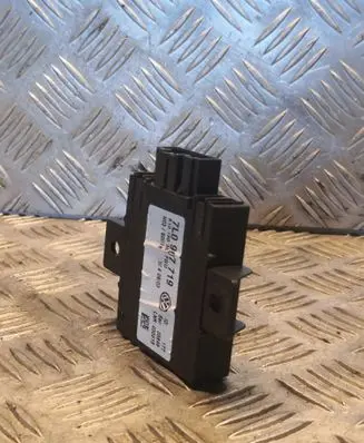 Porsche Cayenne (9PA) Alarm control unit/module 7L0907719