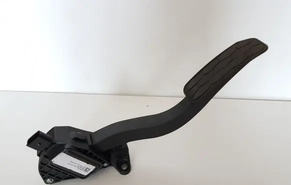 Jaguar XE Accelerator throttle pedal GX739F836CA