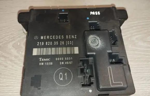 Mercedes-Benz CLS C219 Door control unit/module 2198203526 00005031
