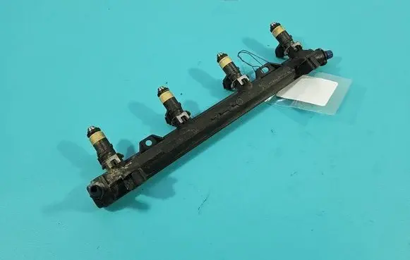 Fuel injector