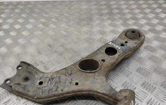 Toyota RAV 4 (XA30) Front lower control arm/wishbone