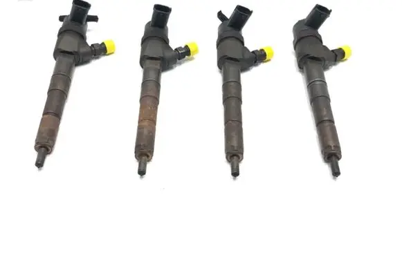 Alfa Romeo Giulietta Fuel injectors set 0445110300