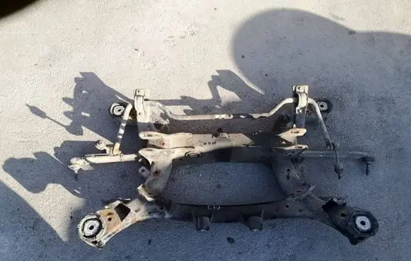 BMW X5 E70 Rear axle beam 