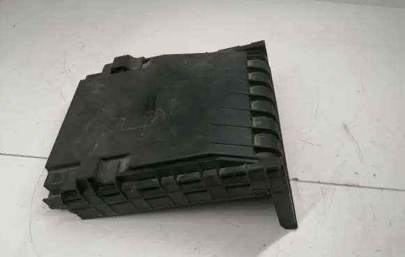 Volkswagen PASSAT B6 Fuse box cover 1K0937132F