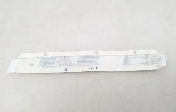 BMW 6 E63 E64 Manufacturer badge logo/emblem 7064056