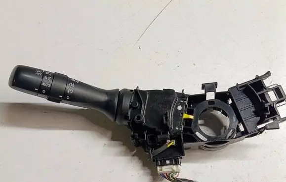 Toyota Verso Indicator stalk 61818