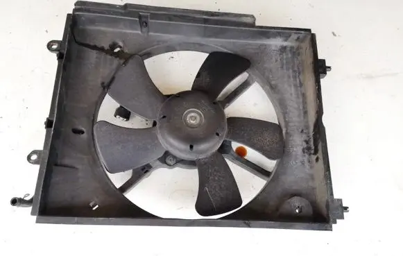 Mitsubishi Outlander Radiator cooling fan shroud