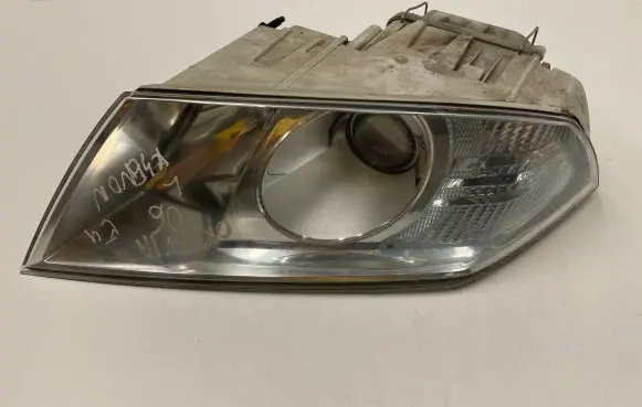 Skoda Octavia Mk2 (1Z) Headlight/headlamp